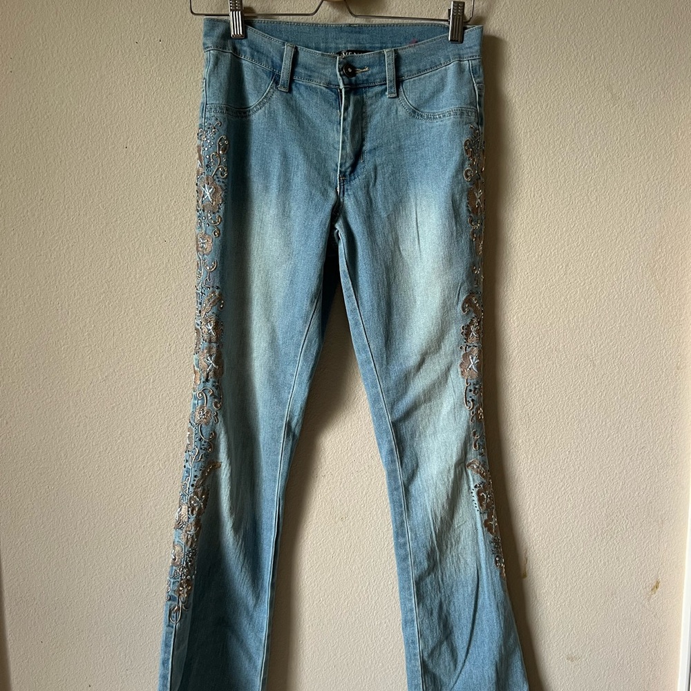 Jeans embroidered